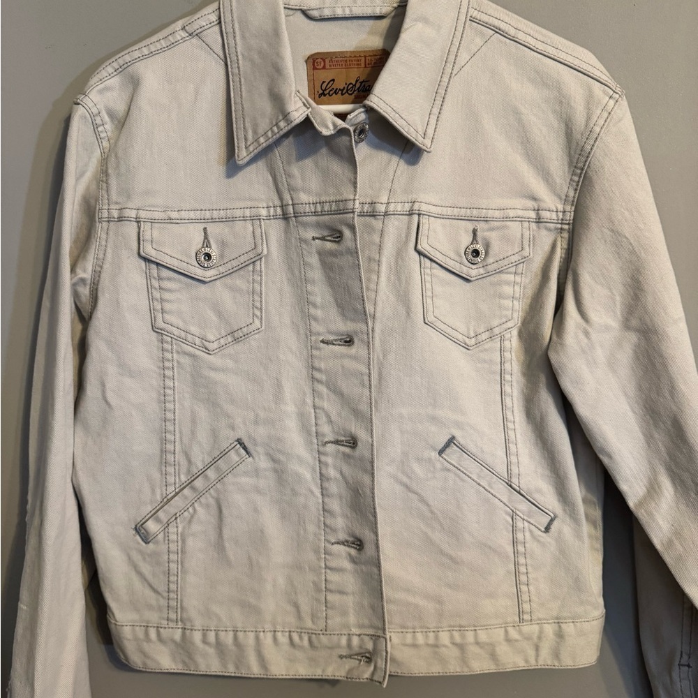 Levi's Women’s Like-New Cream Jean Denim Jacket - Picture 4 of 8